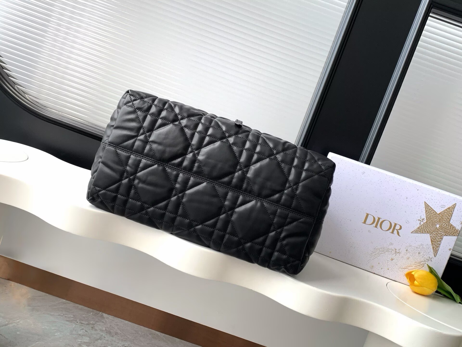 LARGE DIOR TOUJOURS BAG Latte Macrocannage Calfskin M6233 Black