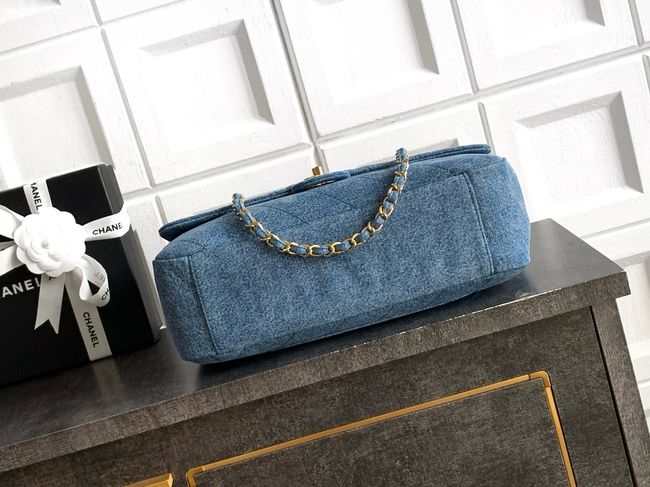 CHANEL Maxi Flapbag AS6281 denim blue