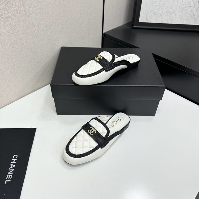 Chanel Mules 64154-2