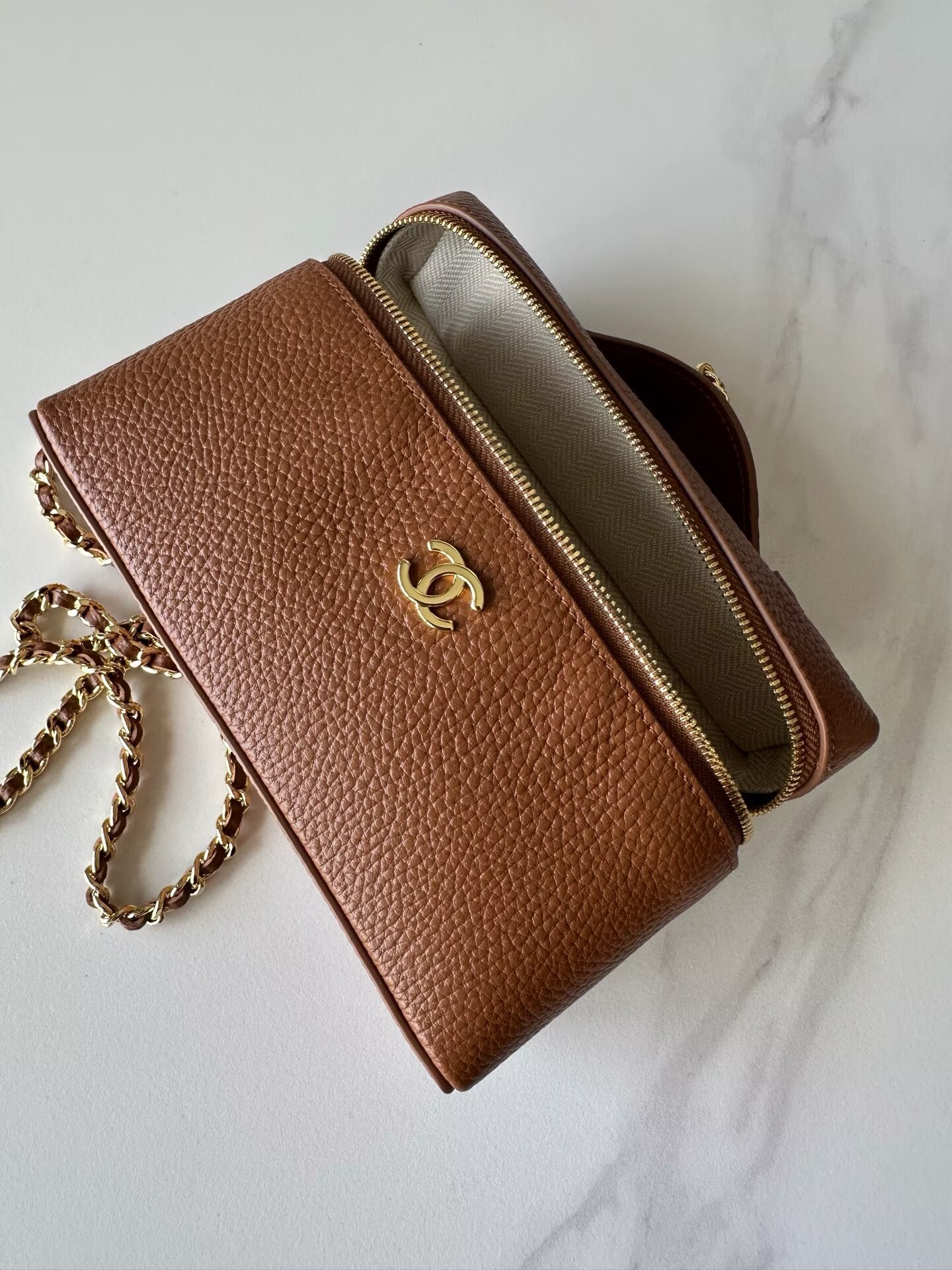 Chanel Vanity With Chain AP5346 Brown