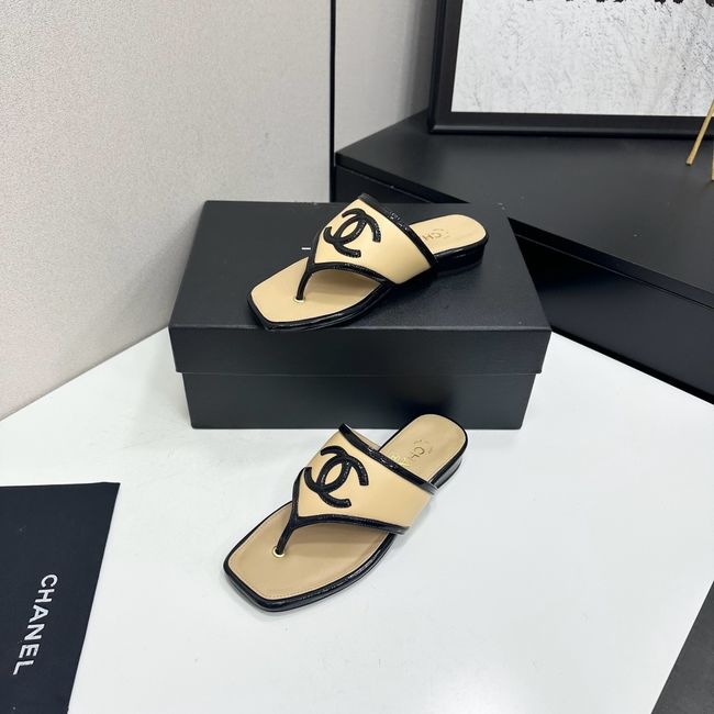 Chanel Thongs 64160-6
