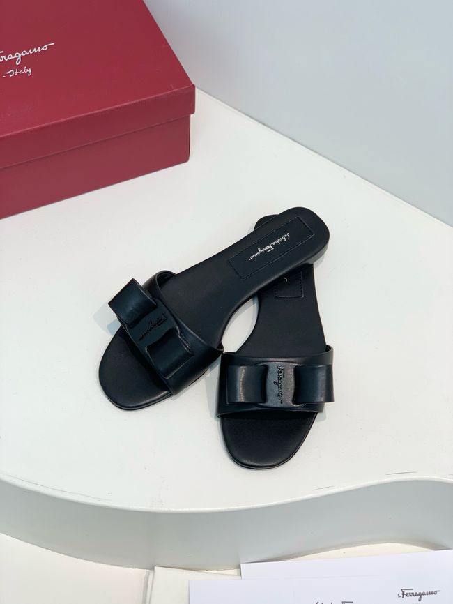 Ferragamo Slippers 64189-2