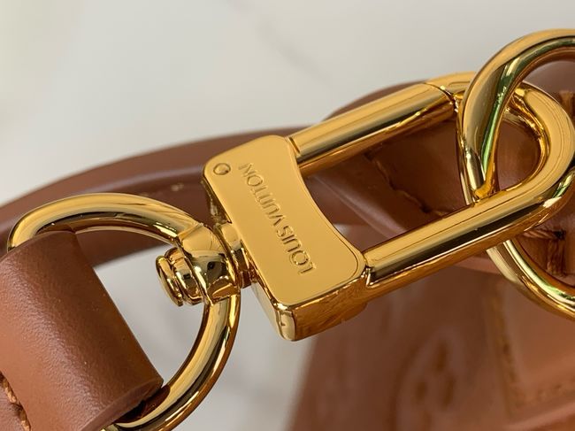 Louis Vuitton Alma BB M26409 camel