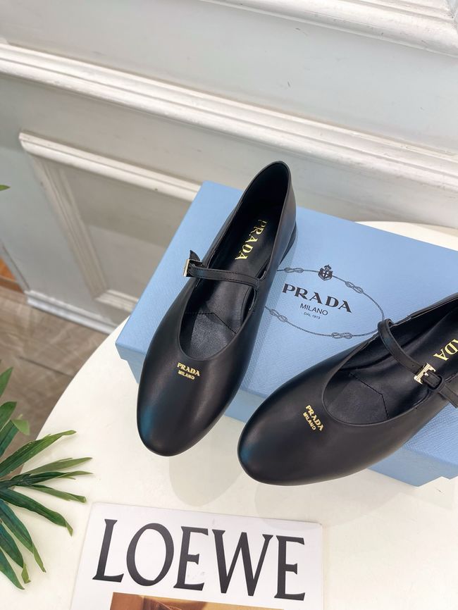 Prada Leather ballerinas 64205-5