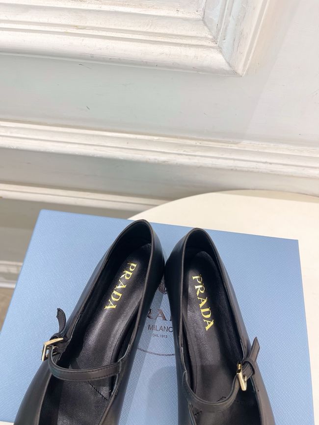 Prada Leather ballerinas 64205-5