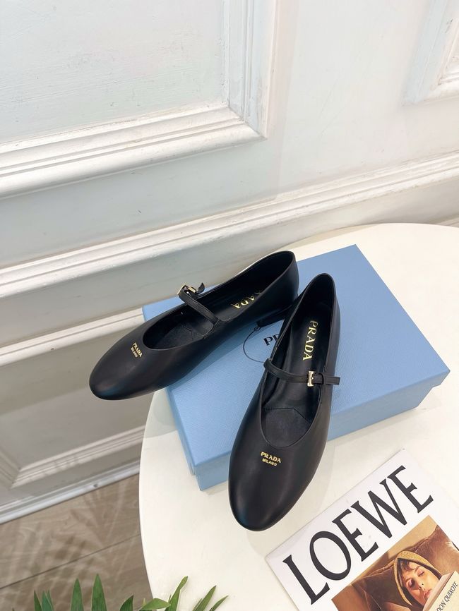 Prada Leather ballerinas 64205-5