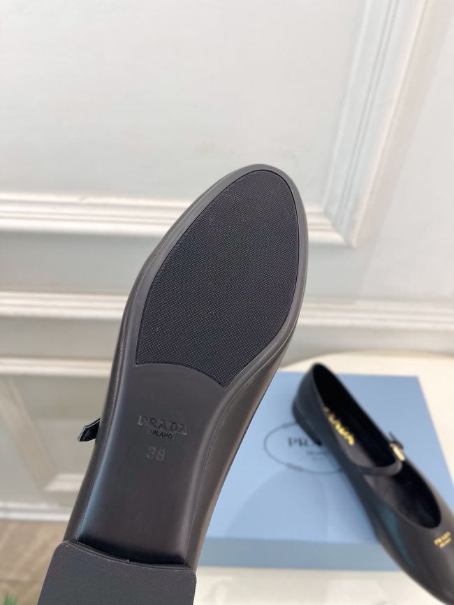 Prada Leather ballerinas 64205-5