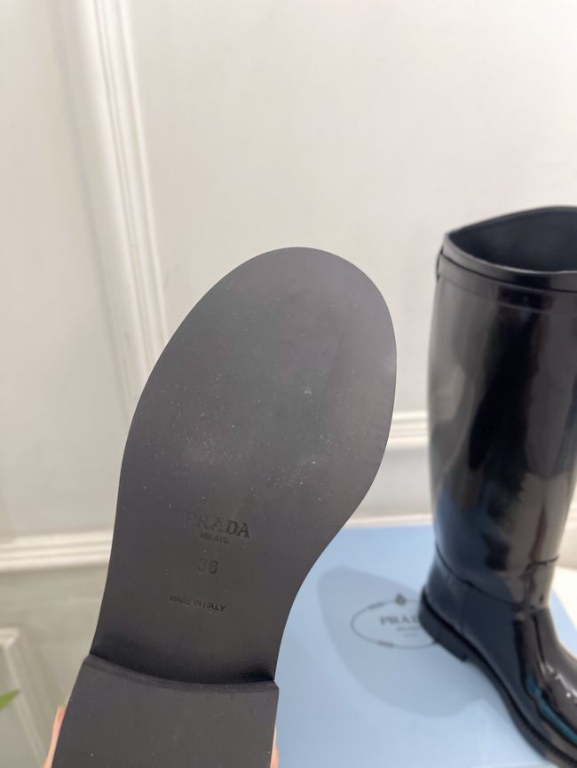 Prada Leather boots 64207-4