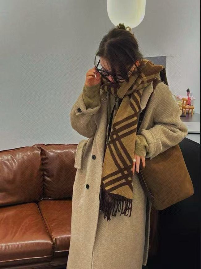 Burberry cashmere scarf BU0028-3