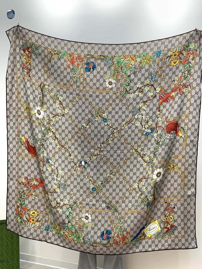 Gucci Printed GG wool silk shawl 873729-1