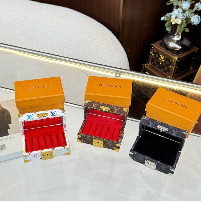 Louis Vuitton Lipstick packet M01190-2
