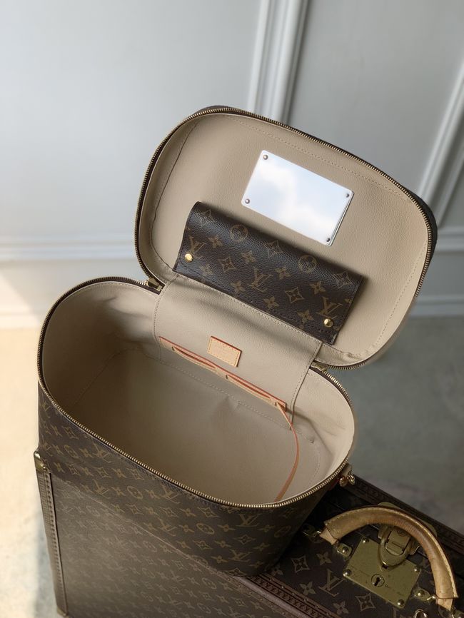 Louis Vuitton Nice Vanity M44935