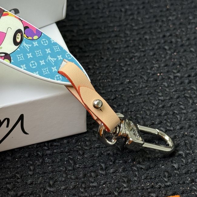 Louis Vuitton Street Bag Charm and Key Holder M01188-1