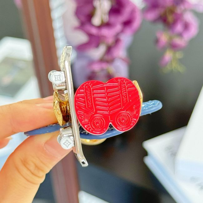 Louis Vuitton Street Bag Charm and Key Holder M01190