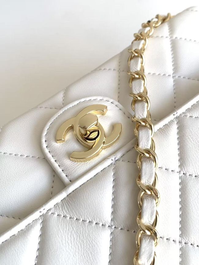 Chanel Flap Bag Lambskin AS6568 white Chanel Flap Bag Lambskin AS6568 white