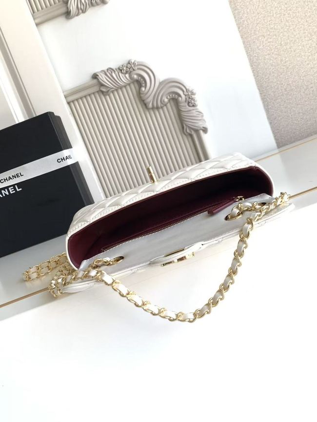 Chanel Small Flap Bag Lambskin AS6430 white Chanel Small Flap Bag Lambskin AS6430 white