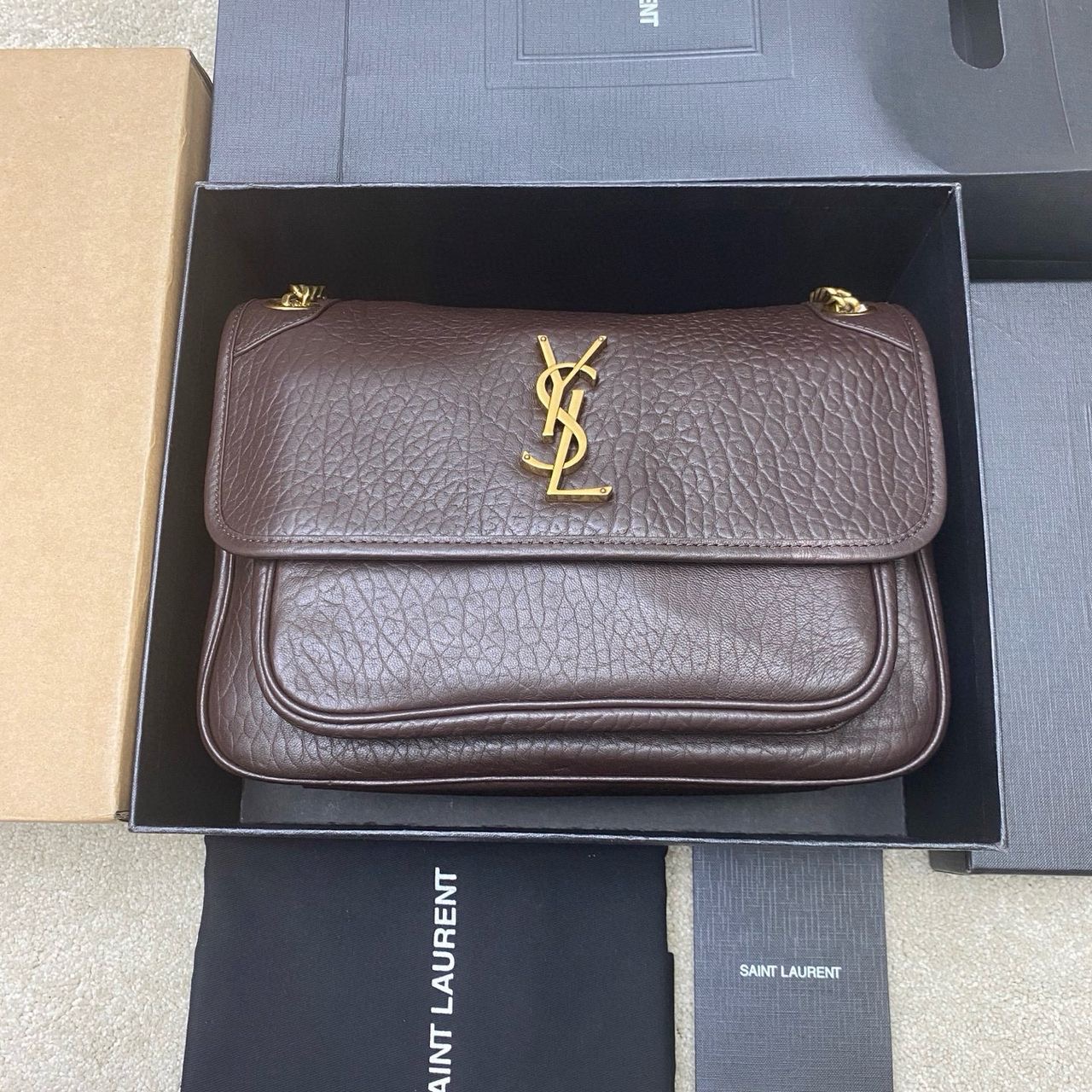 Saint Laurent NIKI MEDIUM IN GRAINED LAMBSKIN 633178 coffee red